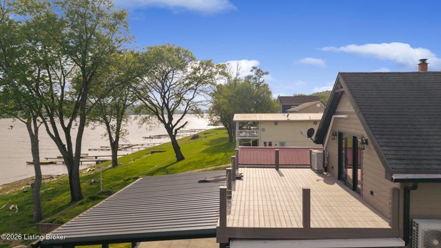 252 W River Rd, Charlestown, IN 47111
