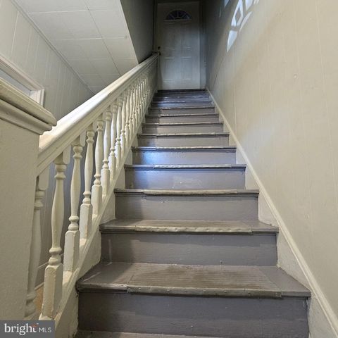 406 S 6TH ST, Vineland, NJ 08360