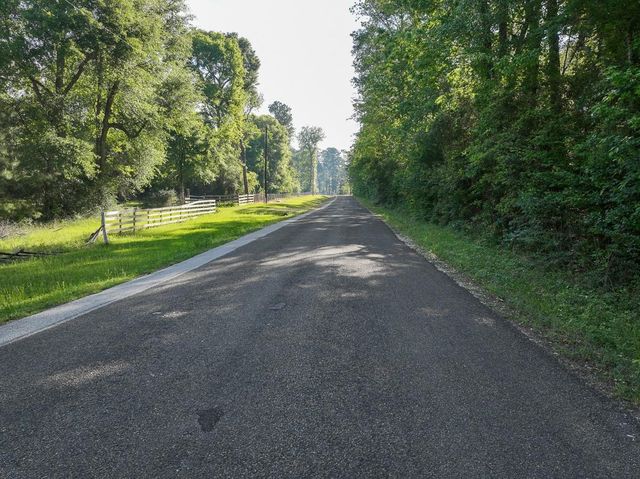 1 Fm 2610, Livingston, TX 77351