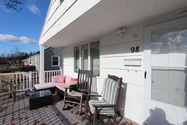98 Shadycrest Drive, East Hartford, CT 06118
