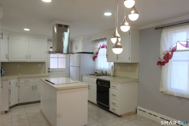 98 Shadycrest Drive, East Hartford, CT 06118