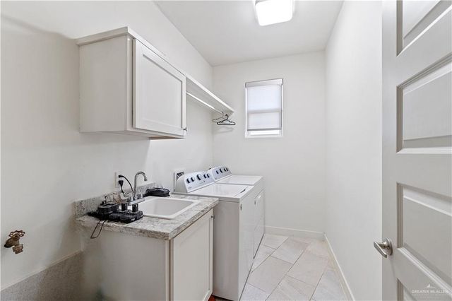 2520 Colvin Avenue, Edinburg, TX 78539