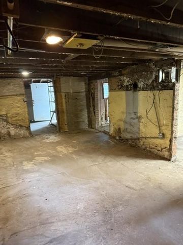 3922 Delavan Avenue, Kansas City, KS 66104
