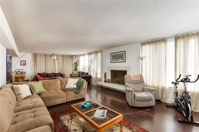 615 E Olive A, Burbank, CA 91501