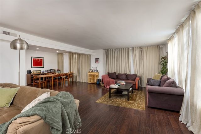 615 E Olive A, Burbank, CA 91501