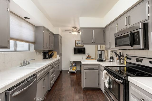 615 E Olive A, Burbank, CA 91501