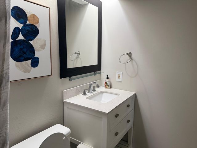 15806 Oak Mountain Drive, Houston, TX 77095