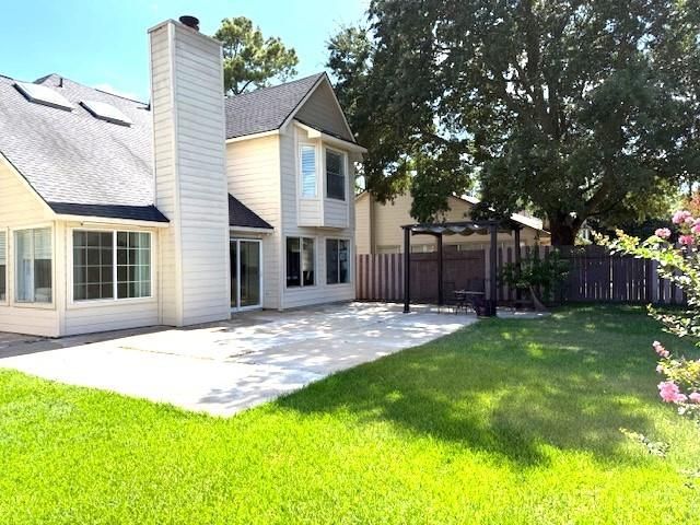 15806 Oak Mountain Drive, Houston, TX 77095