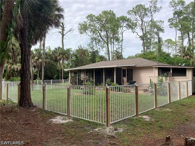 4300 Gail BLVD, Naples, FL 34104