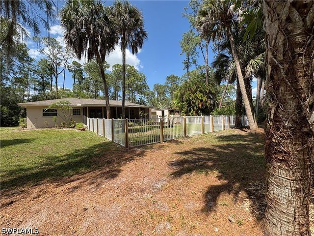4300 Gail BLVD, Naples, FL 34104