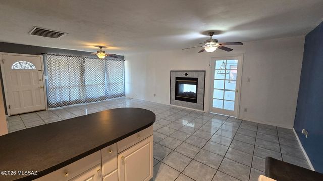 4050 S Kostka Avenue, Tucson, AZ 85714