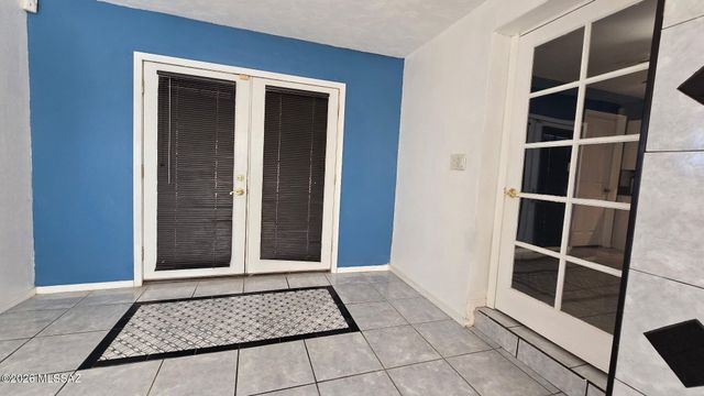 4050 S Kostka Avenue, Tucson, AZ 85714