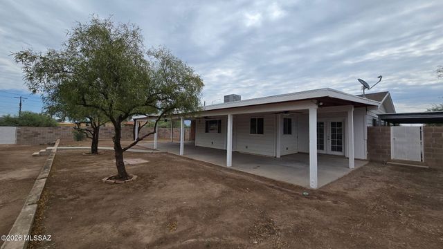 4050 S Kostka Avenue, Tucson, AZ 85714