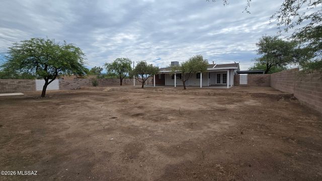 4050 S Kostka Avenue, Tucson, AZ 85714