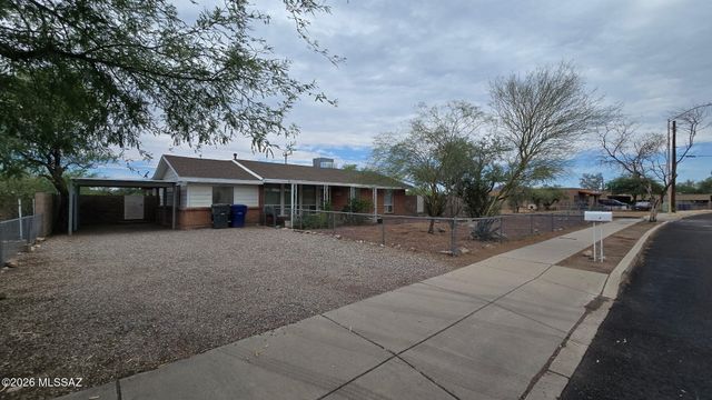 4050 S Kostka Avenue, Tucson, AZ 85714