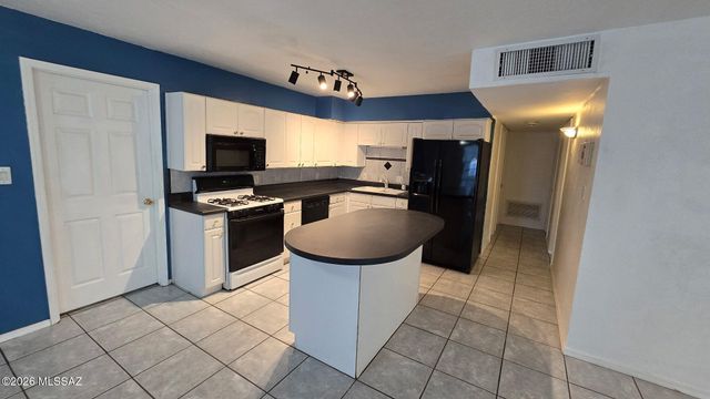 4050 S Kostka Avenue, Tucson, AZ 85714