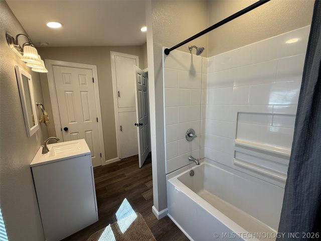 1012 N H, Muskogee, OK 74403