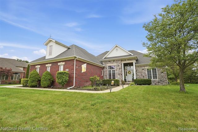 8401 Heartwood Drive, Newport, MI 48166