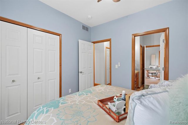 8401 Heartwood Drive, Newport, MI 48166