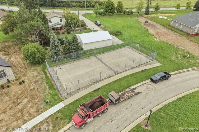 8401 Heartwood Drive, Newport, MI 48166