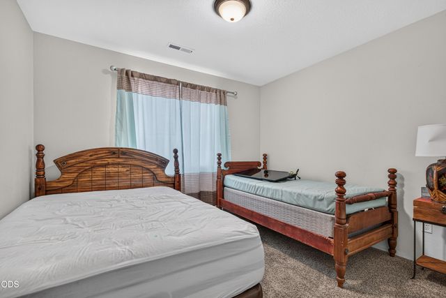 3232 Ford Drive, Medford, OR 97504