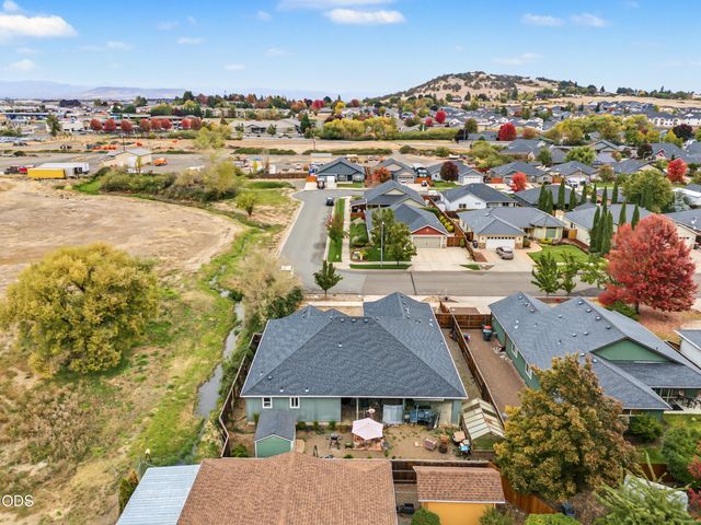 3232 Ford Drive, Medford, OR 97504