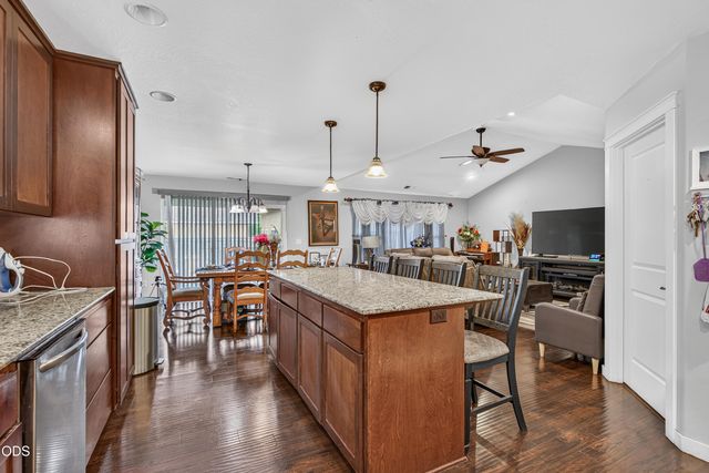 3232 Ford Drive, Medford, OR 97504
