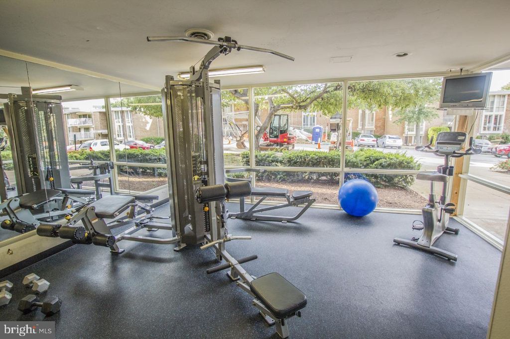 2630 WAGON DR #294, Alexandria, VA 22303