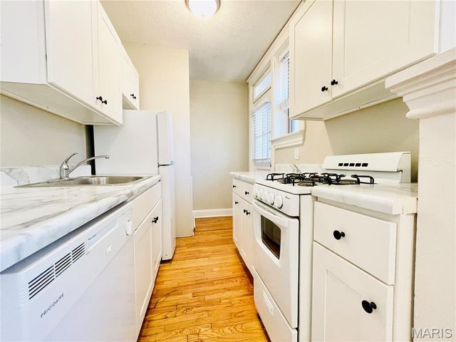 4103 Hartford Street, St Louis, MO 63116