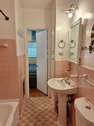 721 N M Street, Lake Worth Beach, FL 33460