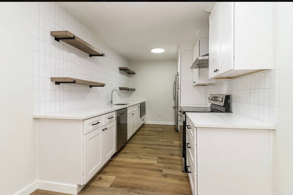 425 N Rosemont Avenue 115, Dallas, TX 75208