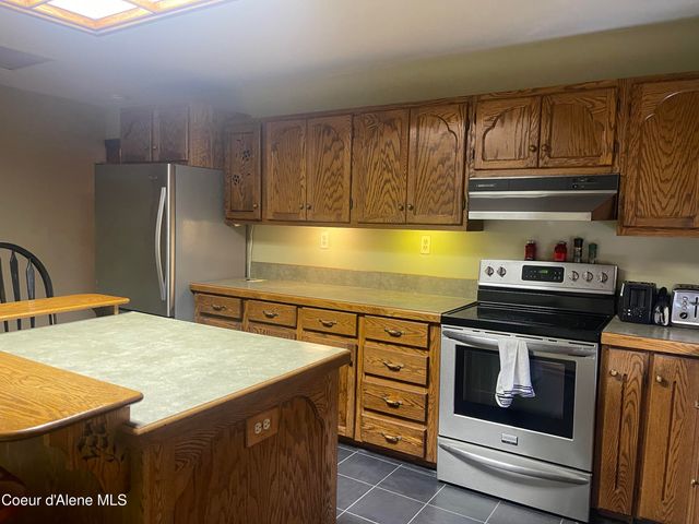 7042 Oak St., Bonners Ferry, ID 83805