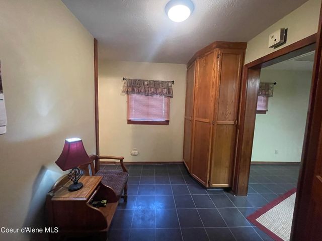 7042 Oak St., Bonners Ferry, ID 83805