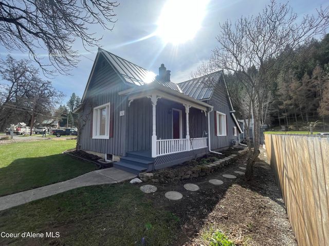 7042 Oak St., Bonners Ferry, ID 83805