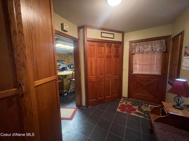 7042 Oak St., Bonners Ferry, ID 83805