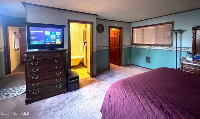 7042 Oak St., Bonners Ferry, ID 83805