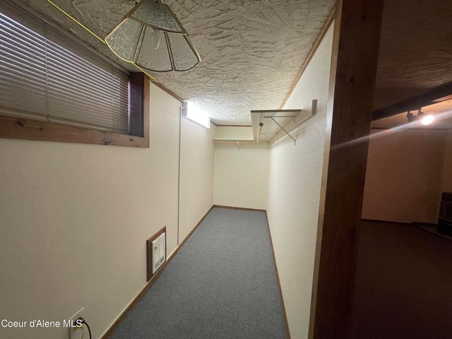 7042 Oak St., Bonners Ferry, ID 83805