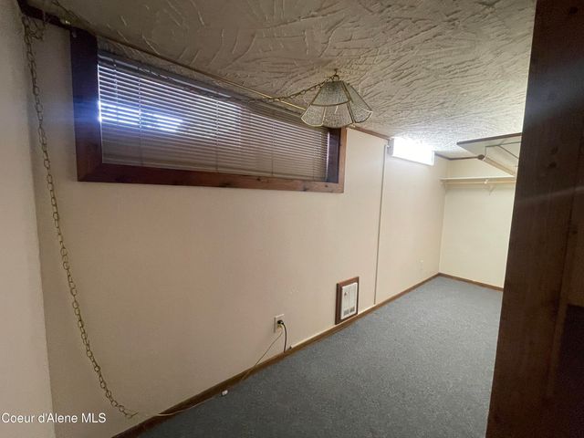 7042 Oak St., Bonners Ferry, ID 83805