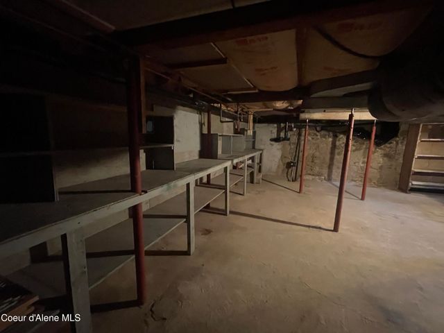 7042 Oak St., Bonners Ferry, ID 83805