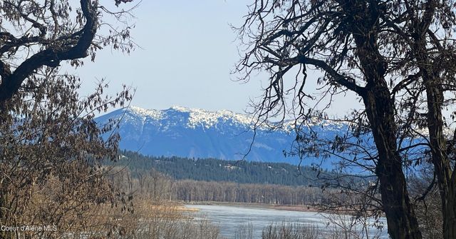 7042 Oak St., Bonners Ferry, ID 83805