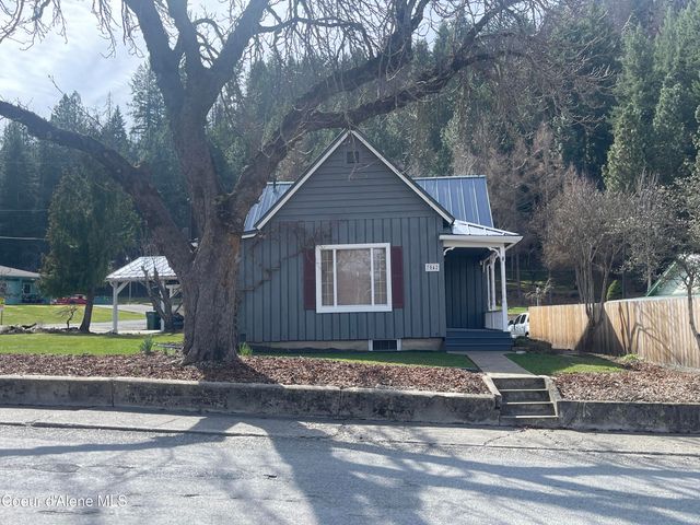 7042 Oak St., Bonners Ferry, ID 83805