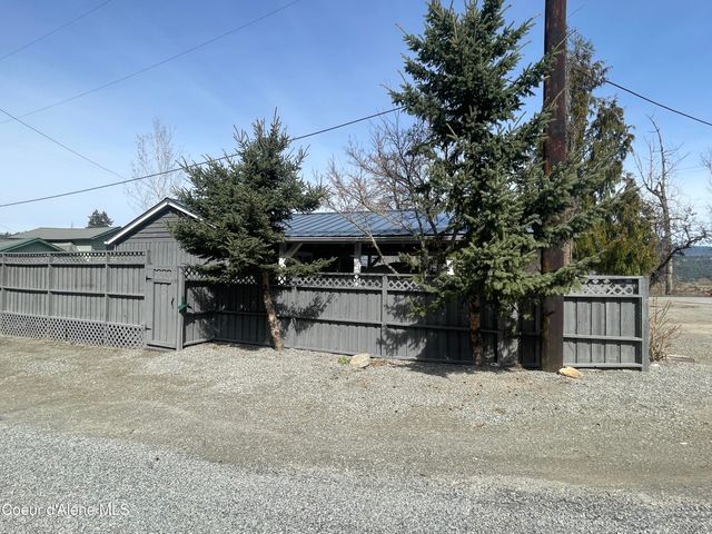 7042 Oak St., Bonners Ferry, ID 83805