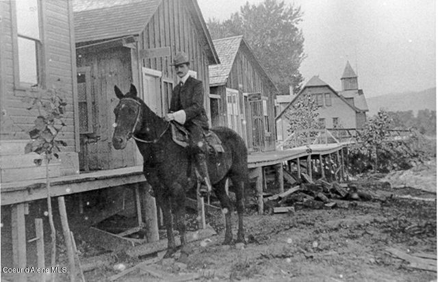 7042 Oak St., Bonners Ferry, ID 83805