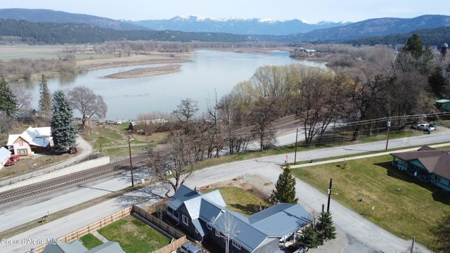 7042 Oak St., Bonners Ferry, ID 83805