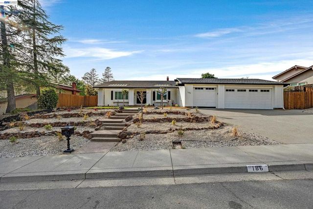 186 Mt Wilson Way, Clayton, CA 94517