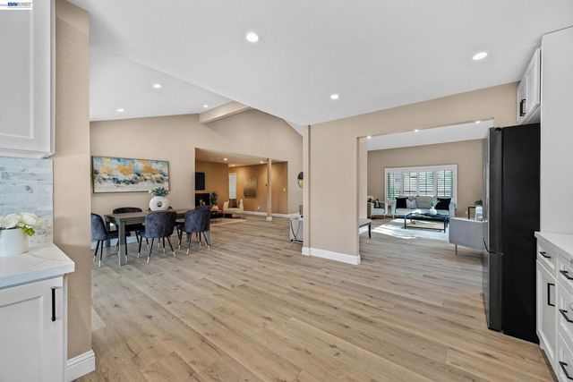 186 Mt Wilson Way, Clayton, CA 94517