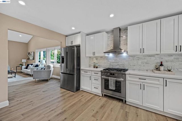 186 Mt Wilson Way, Clayton, CA 94517