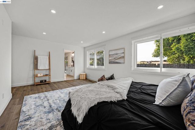 186 Mt Wilson Way, Clayton, CA 94517