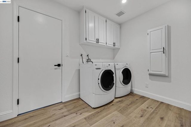 186 Mt Wilson Way, Clayton, CA 94517