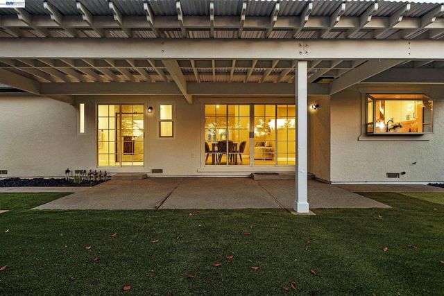 186 Mt Wilson Way, Clayton, CA 94517